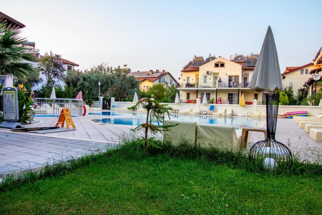 Tayfun Apart Hotel Ölüdeniz Esterno foto